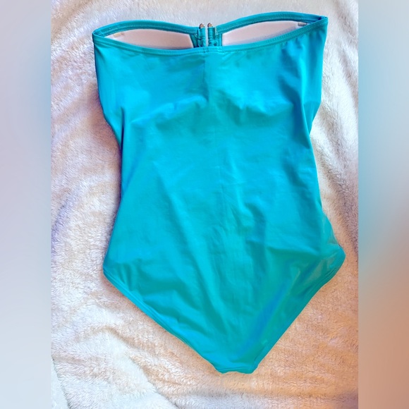 Tommy Bahama Women’s One Piece Suit, Turquoise, Size 10 - Picture 2 of 7